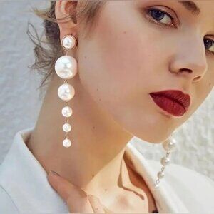 Pearl Dangle Earrings beautiful with gift box 💕💕